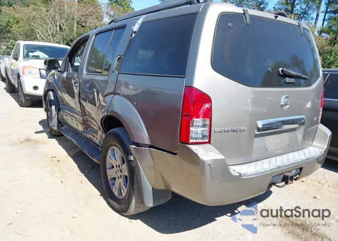 2005 Nissan Pathfinder Le из США, поврежденный, VIN 5N1AR18UX5C711715